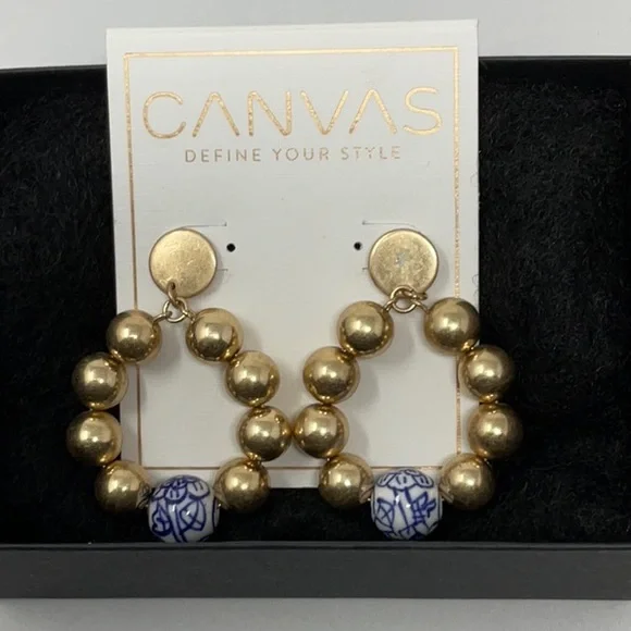 NWT Canvas yellow gold tone dangle earrings - Picture 5 of 5